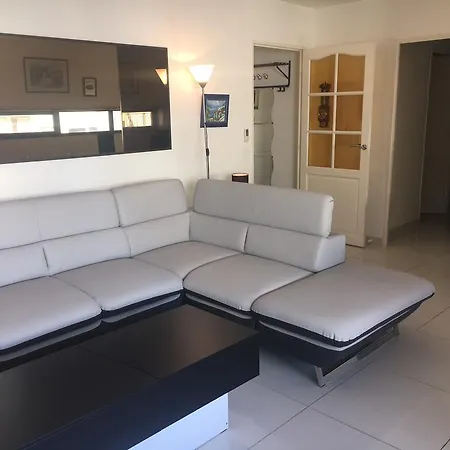 Luckey Homes - Rue Ricord Laty Apartman *