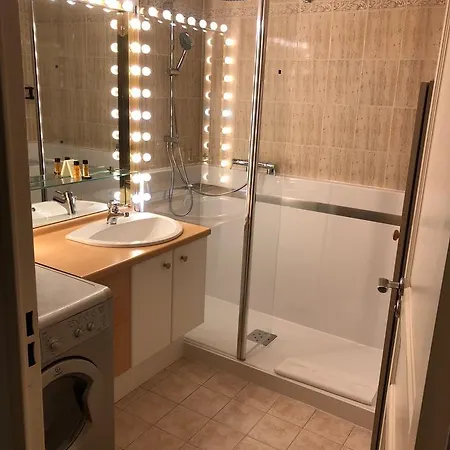 Luckey Homes - Rue Ricord Laty Apartman